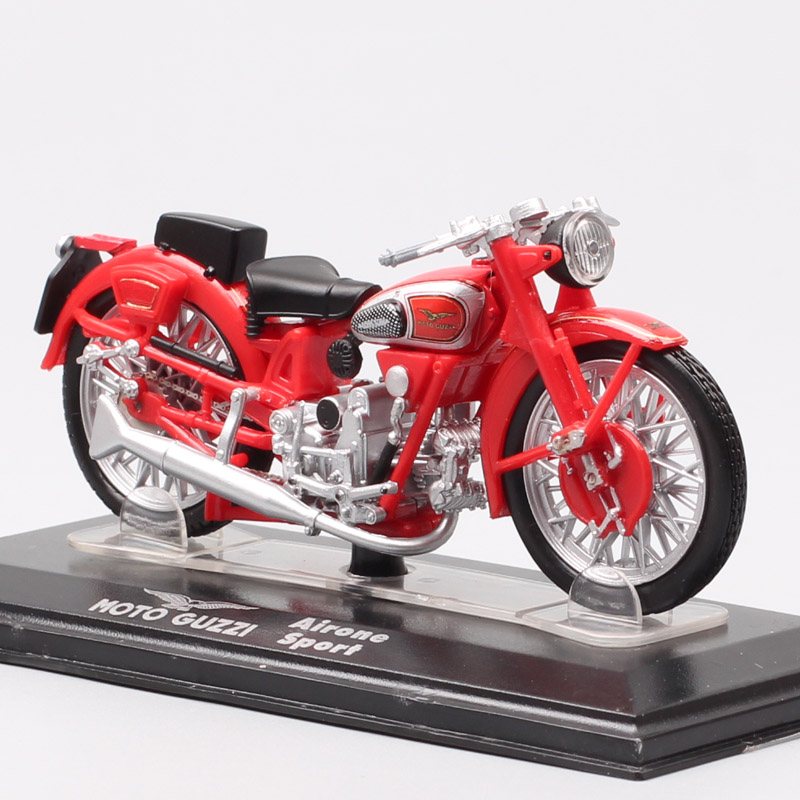 Model Kit Escaflowne - Tiny 1/24 Scale Vintage Moto Guzzi