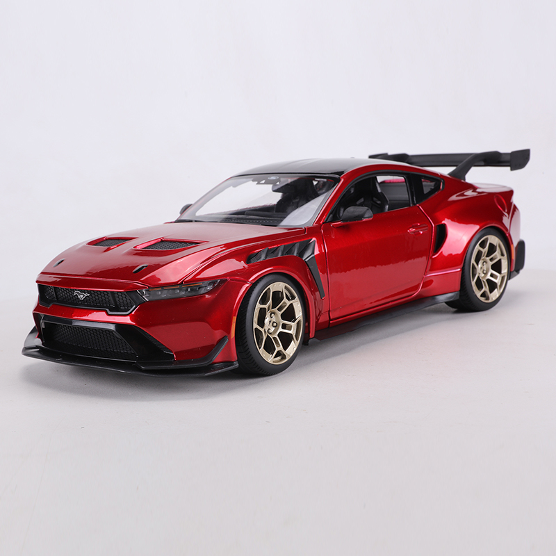 Model Kit Mustang - Maisto 1:18 2025 Ford Mustang GTD