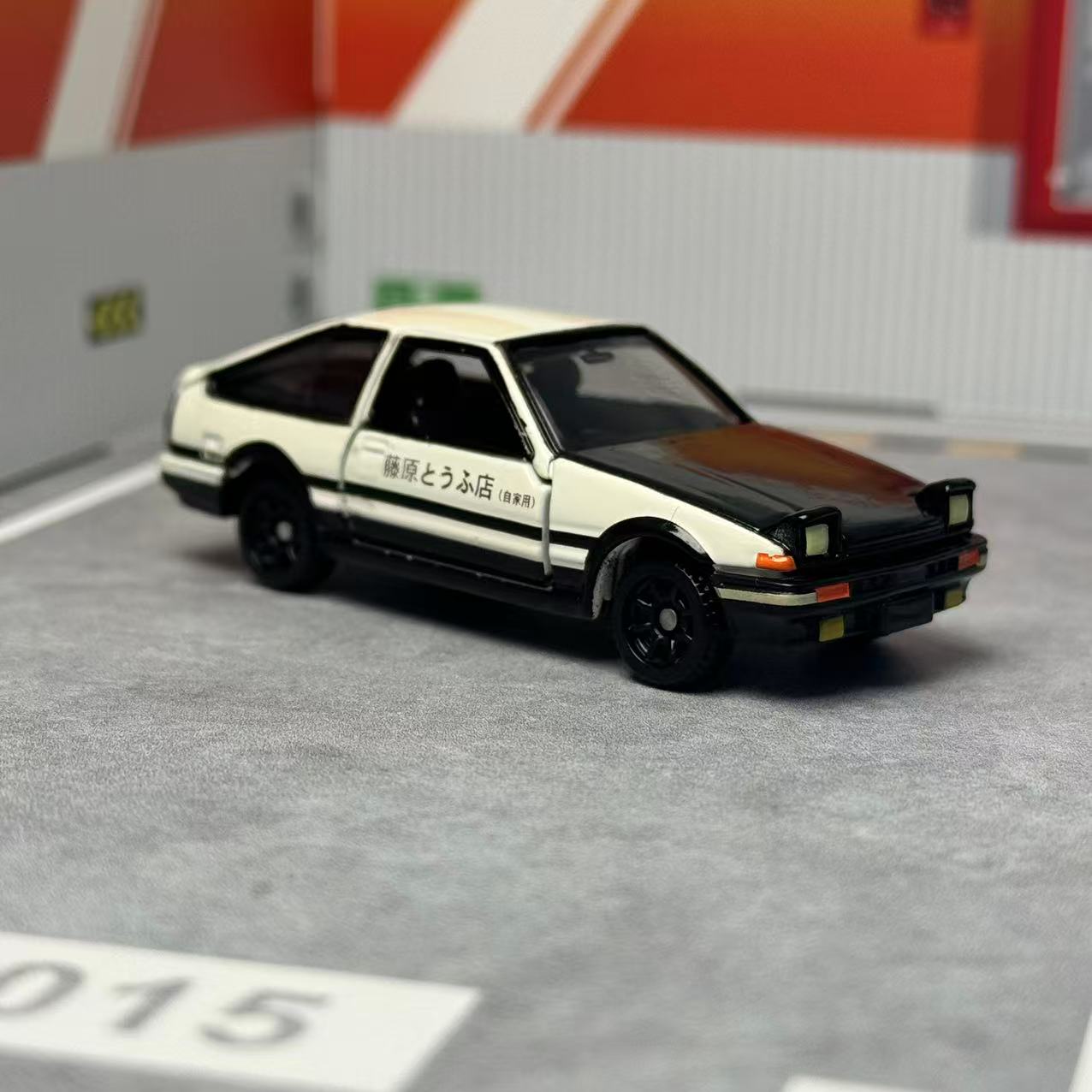 Takara Tomy Tomica NO.145 Drea - Model Kit Ae86 recension och pris