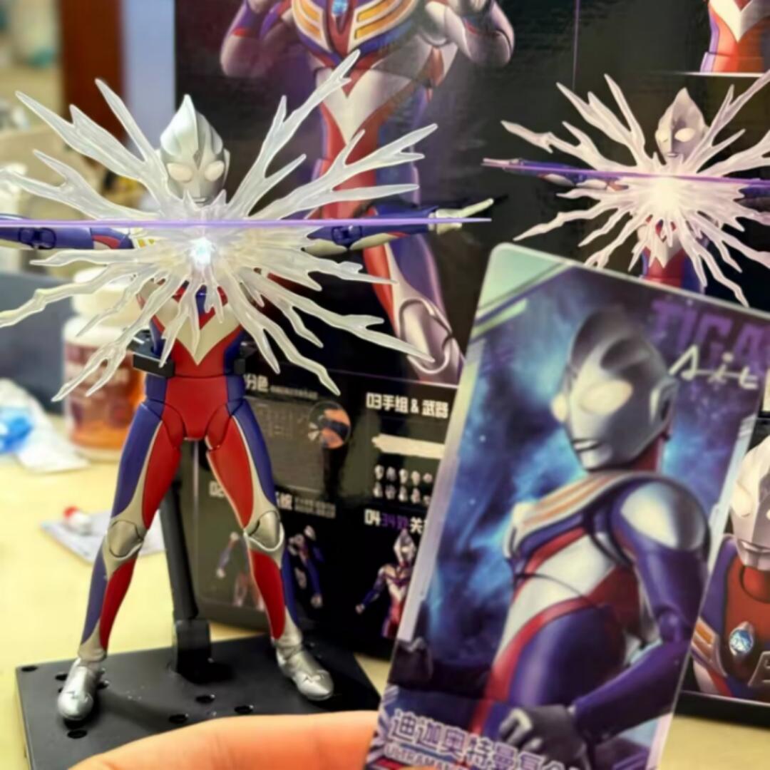 18cm Blokees Ultraman Tiga Leg - Model Kit Ultraman Tiga recension och pris