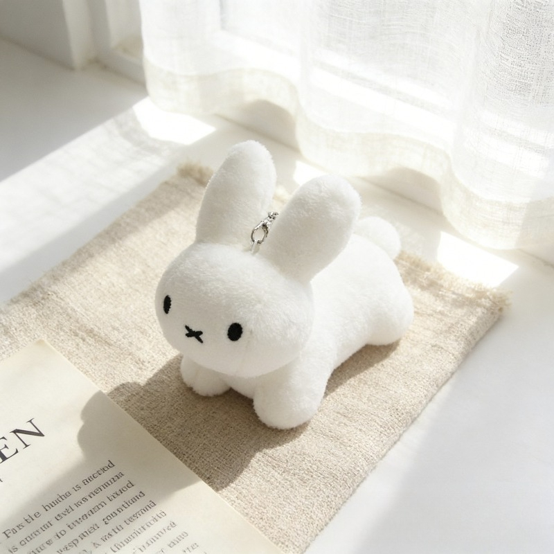 Miffy Rabbit Doll Bag Pendant  - Model Kit Girl recension och pris